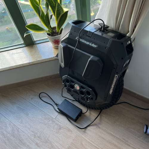 BegodeCommander電動獨輪車3600wh電量 新淨 只行了約300KM,價錢$12000