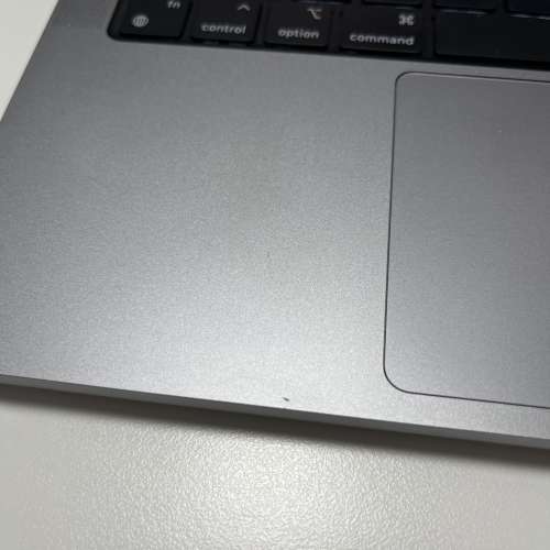 MacBook Pro 14” 九成新 (M1 Pro / 16gb ram / 512gb SSD)