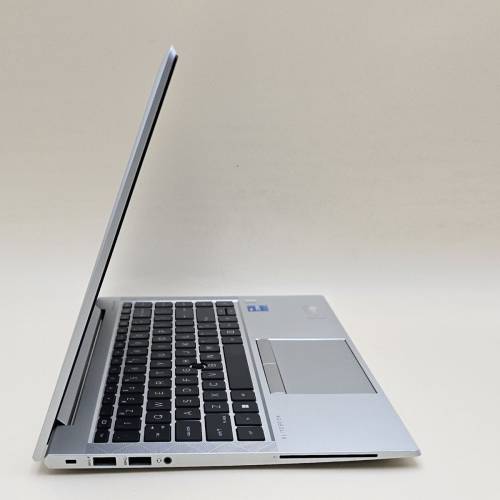 i7-1165G7 HP EliteBook 840G8 14" 16g ram 512g SSD