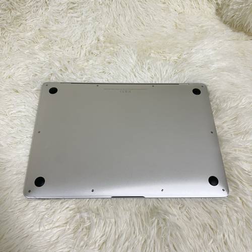 Apple MacBook Air 13" 2018年 i5 8GB RAM 128GB SSD 電池健康值85% 銀色 帶埋原裝火...