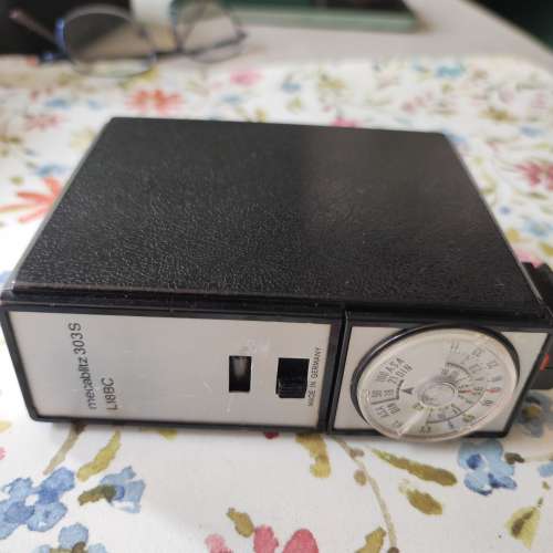 Metz 303S 單點腳閃光燈