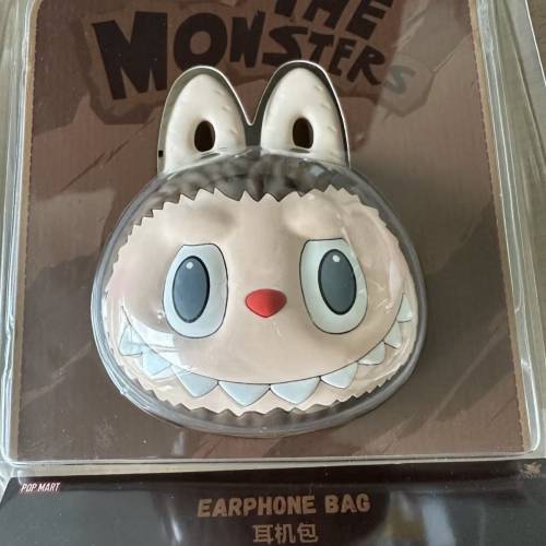 labubu ，crybaby耳機包