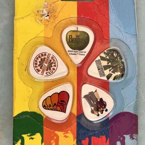 Fender guitar Amplifier cable 電結他 音箱線 + 披頭士吉他撥片 清屋出售 HK$80.00