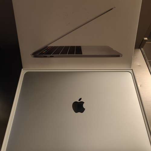 Apple MacBook Pro 13吋 2019 頂配（i7 16GB 1TB）