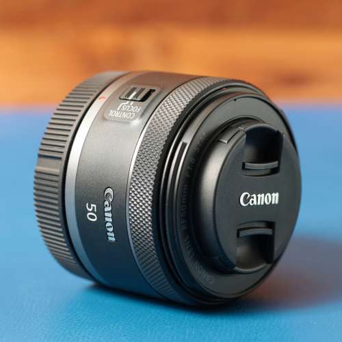 Canon RF 50mm f1.8 STM lens with JJC hood