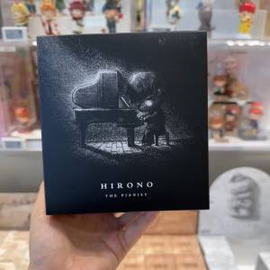 泡泡瑪特Hirono小野鋼琴師手辦
