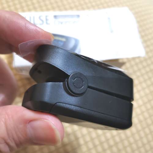 【朗屏】(現貨) 指夾式 血氧儀 血氧機 測量儀 監測器 新冠疫症 長期病患 Finger Pu...