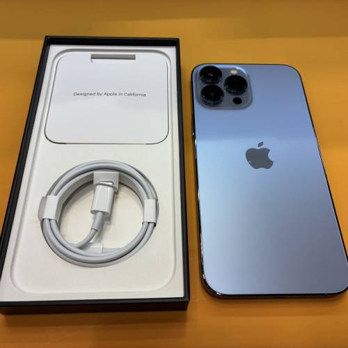 iphone13 ProMax，港版256GB天峰藍，5G雙卡98%新，換左新電池100%，長期用殻用Mon貼...