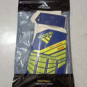 全新 Adidas Football Predator Training Junior（童裝足球龍門手套）