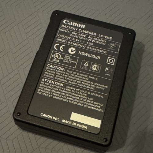 Canon LC-E6E 充電器