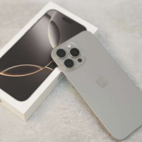 Iphone 16 Pro Max 256 GB 原色