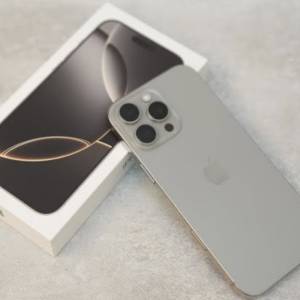 Iphone 16 Pro Max 256 GB 原色