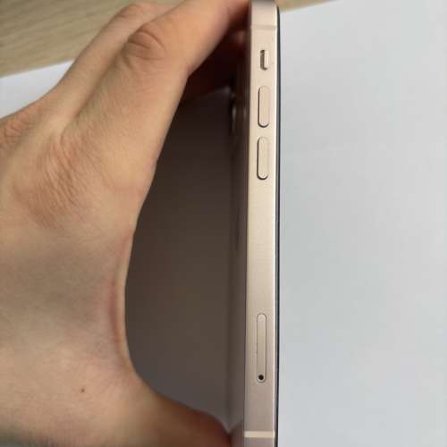 IPhone 13 mini 128G粉紅色，可以交換手機