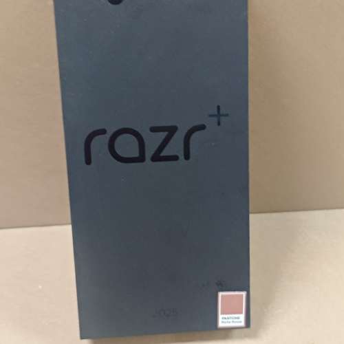 [急放/低於行價] 全新未拆封 Motorola razr+ 2025 12+256 美版 原廠保養 即日交易