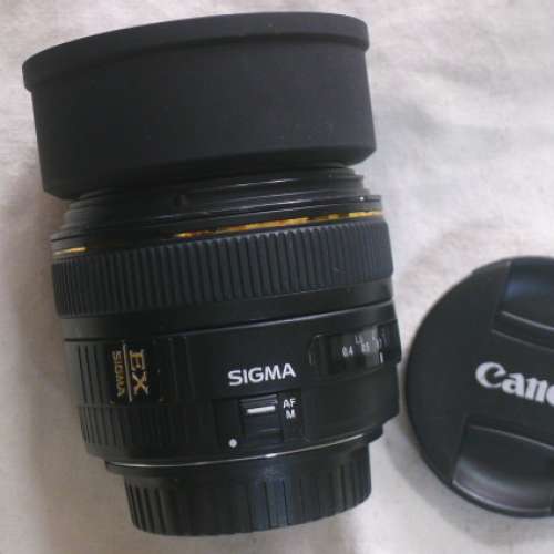 Sigma AF30mm F1.4 EX  ------Canon Mount
