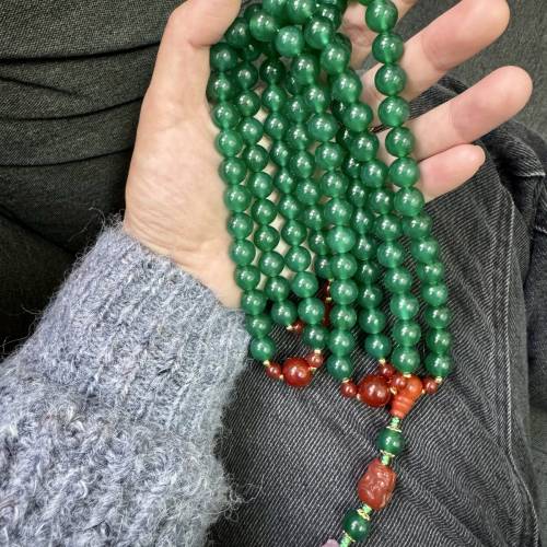 綠瑪瑙長珠串（約1.1米長）可斜孭