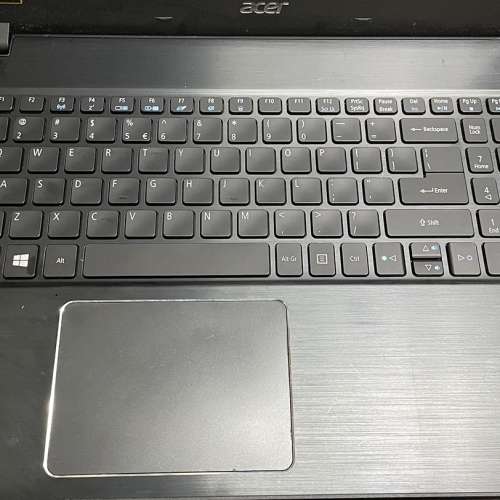 Acer 15.5" laptop，i5-7200，8GB，240GB，2GB獨立顯示卡，合文書，上網，功課