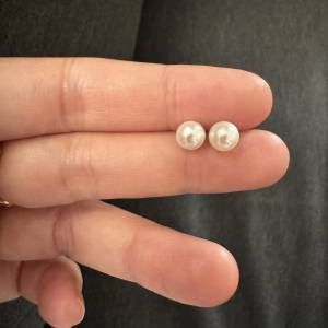 18k金天然淡水珍珠耳釘