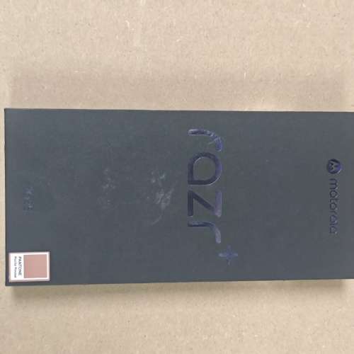 [速銷] 全新美版 Motorola XT2451-1 razr+ 2025 12+256 摺機 荃灣站交收 歡迎出價