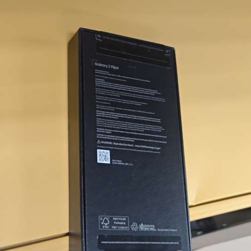 Samsung Galaxy Z Flip6 全新未激活 細巧便攜 自拍一流 荃灣站交收