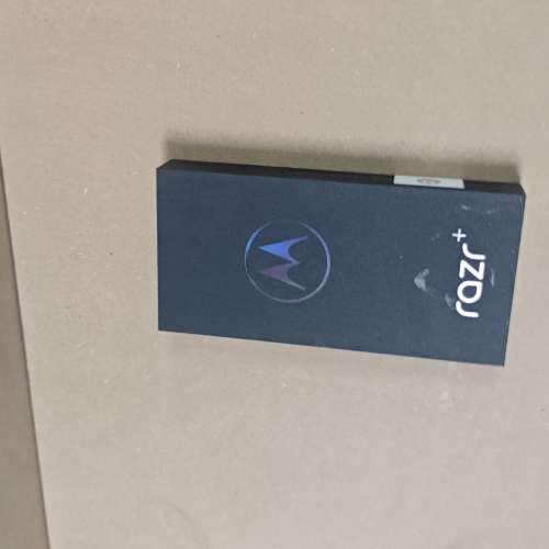 [荃灣站交收] 全新美版 Motorola razr+ 2024 (12+256) 翻蓋摺機