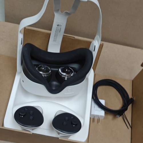 头戴式虚拟VR Mata Quest 3S(2手)