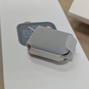 苹果手表 S9 45MM 银色 (2手)