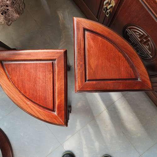 老旧花梨红木茶几四连椅