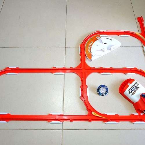 Hot Wheels 電動陀螺 風火輪 旋轉飛碟發射軌道賽道 Spin Shotz Rail Rip Race Playset
