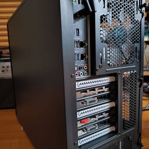 Corsair MSI GTX 1070 ASRock X99 i7-6800K 24GB Ram