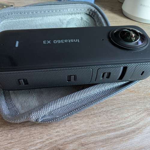 Insta360 X3 運動相機 (90% 新)