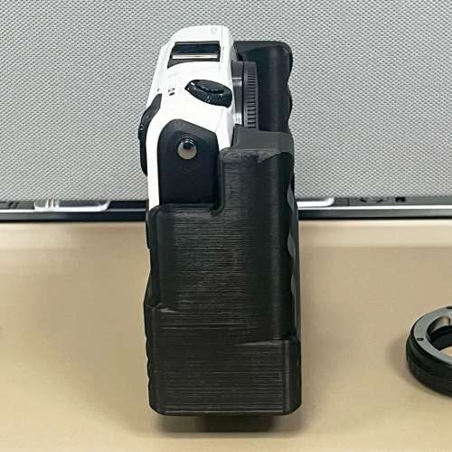 Canon EOS M with battery grip