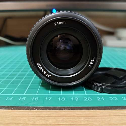 Nikon  AF Nikkor 24mm f/2.8D