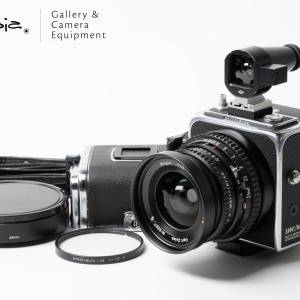 || Hasselblad SWC/M - Biogon 38mm F4.5 T* / Chrome with extra ||