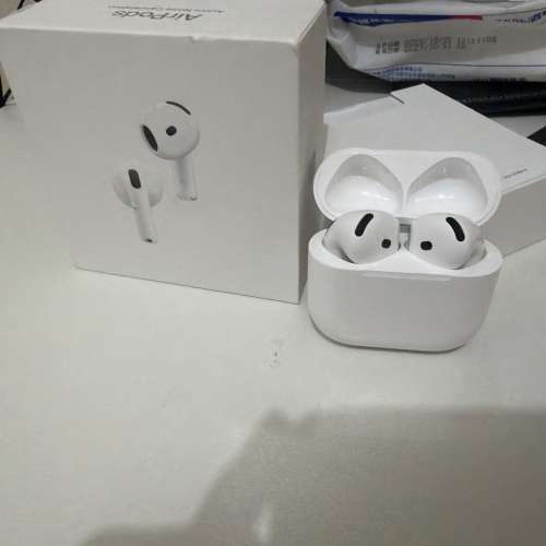 AirPods 4主動消音