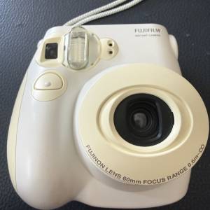 Fujifilm Instax Mini 7S camera with installed film 1 pack