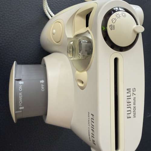 Fujifilm Instax Mini 7S camera with installed film 1 pack