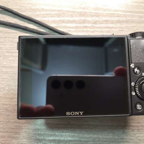 Sony rx100m7 rx100 vii (not ricoh fujifilm)