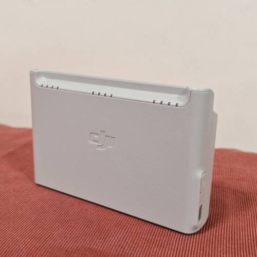 DJI Neo 電池雙向充電管家x1