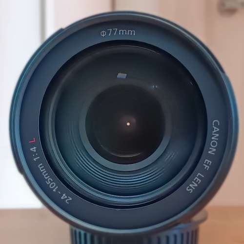 Canon EF 24-105mm f/4L IS USM 鏡頭，一手買入自用,保養良好。鏡頭95%新淨,鏡片清...
