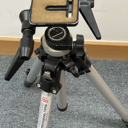 Manfrotto Art 190 腳架