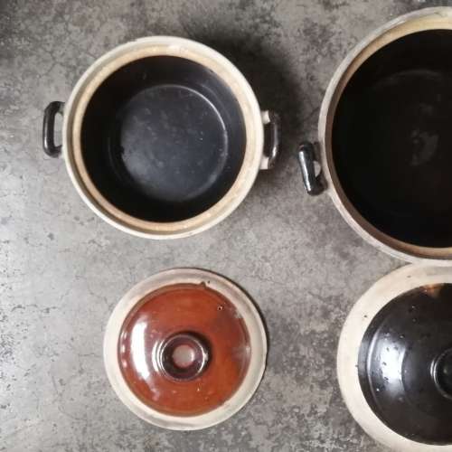 舊款中式煮食瓦煲2個