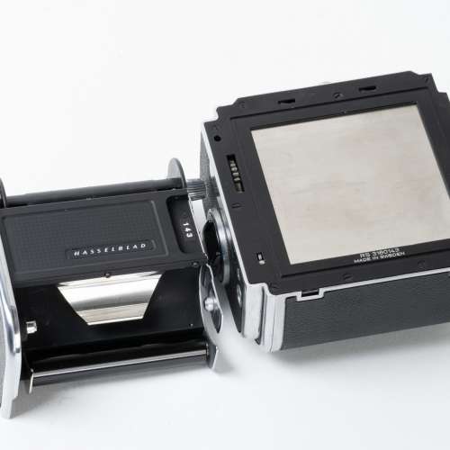 || TWO Hasselblad A12 Film Magazine - Chrome / Type II from HK$1200 ||