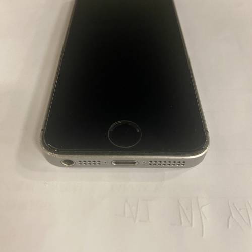二手iPhone se 32gb 黑色