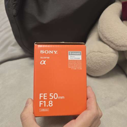 Sony E-mount fe 50mm f1.8 有盒 鏡身小花