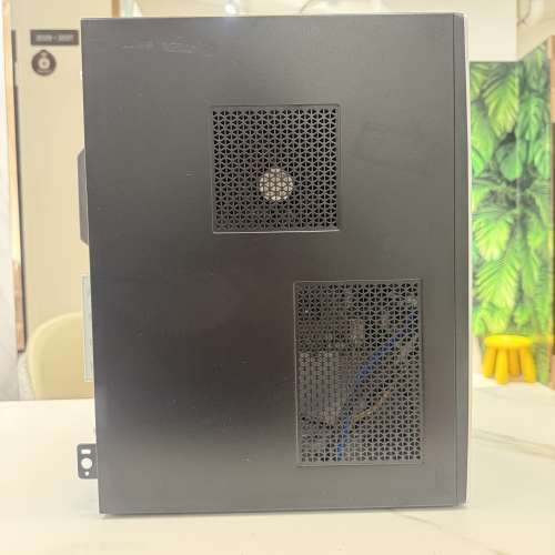 Dell Inspiron 3670 (獨顯 / 8/9代6核 i5 / Win 11 / 永久 Office / SSD) Tower PC