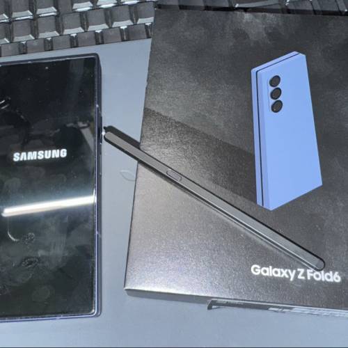 9成新 samsung z fold 6 12+256 藍色 行保 無花