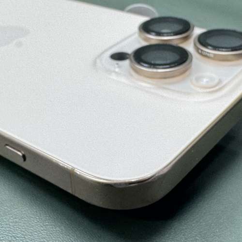 90%New iPhone 16 Pro Max 256GB 金色 香港行貨 電池95% 有配件 自用首選超值