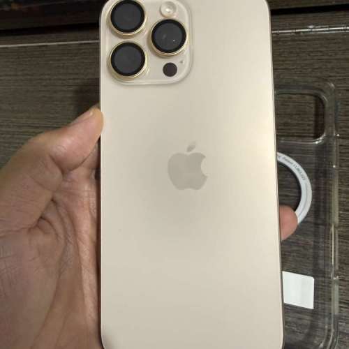 長保iPhone 16Pro max 256gb金色，港行，備機少用，電池健康度100，還有200幾日保養...