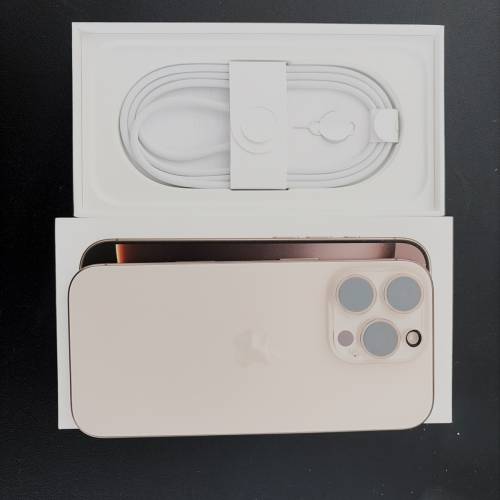 99% New 行貨 iPhone 16pro 256 金色有保